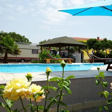 Poolincluded - Villa Vir Ferienhaus *