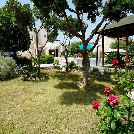 Poolincluded - Villa Vir *