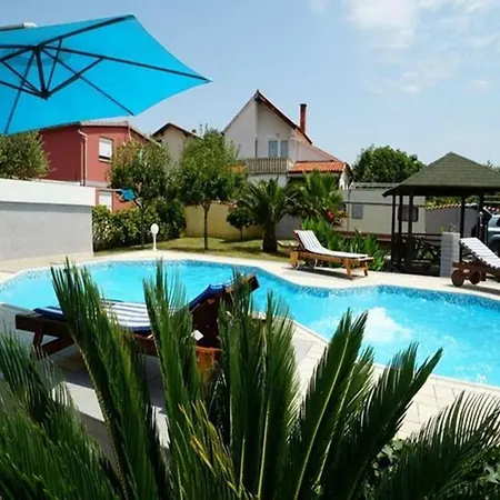 Poolincluded - Villa Vir Vir